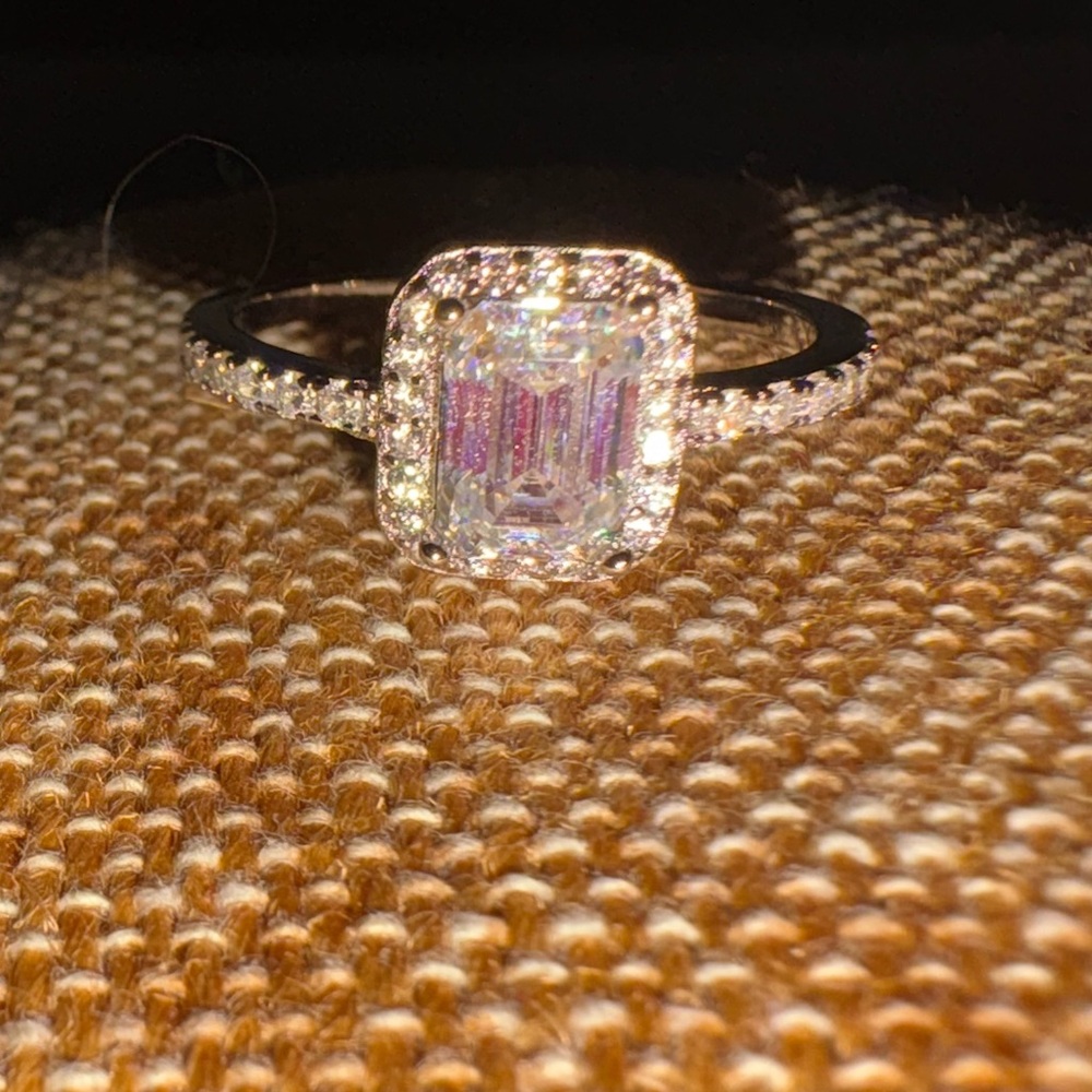 Solid Sterling Silver One Carat Emerald Cut Halo Moissanite Ring Size 9 - Picture 3 of 5